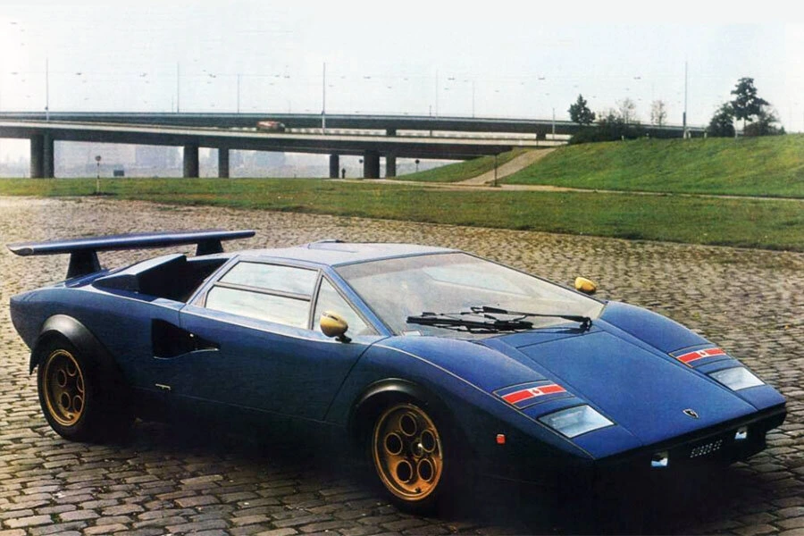 countach